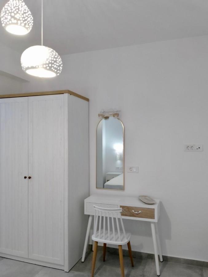 Santorossa Luxury Apartment Emporio (Santorini)