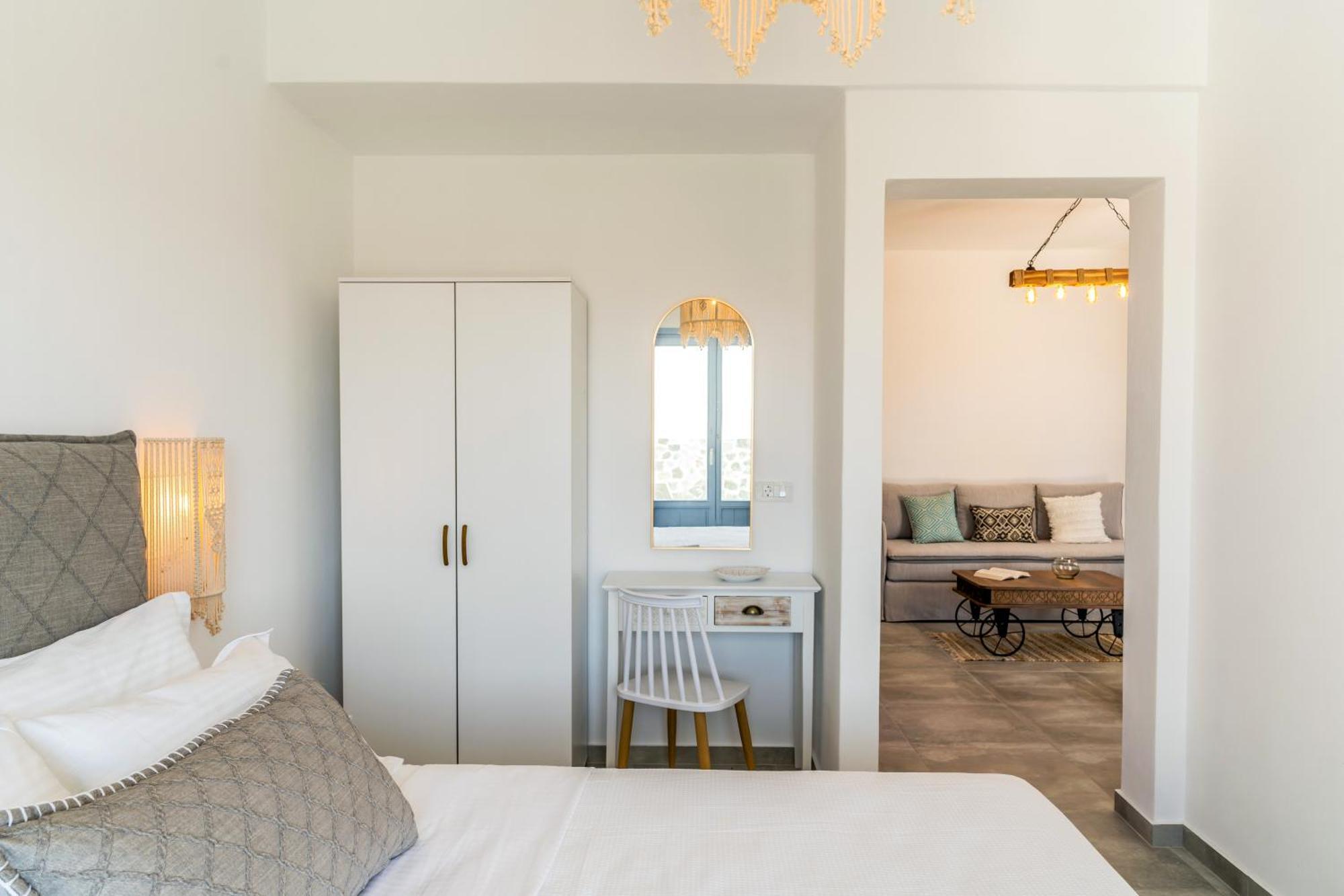 Santorossa Luxury Apartment *
